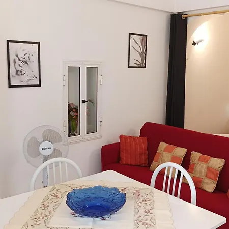 Holiday home Miniecocasa Ottocentesca In Zona Free-parking Ed Ecoclimatizzata